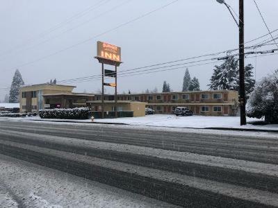 Sunset Inn Grants Pass Extérieur photo